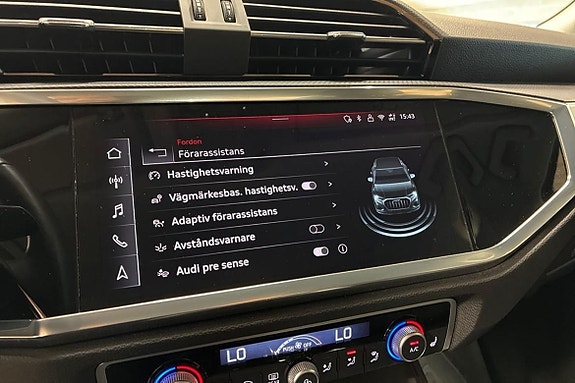 Audi Q3 16 of 27
