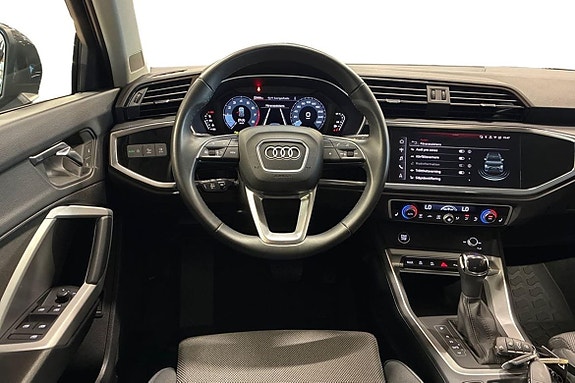 Audi Q3 13 of 27