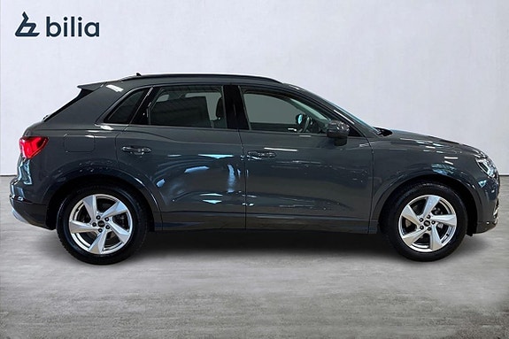 Audi Q3 6 of 27