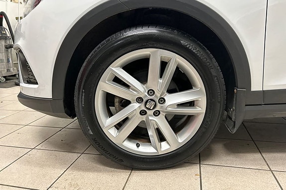 Seat Arona 13 of 15