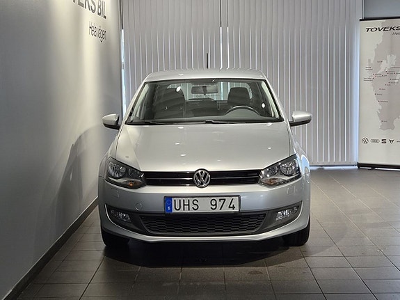 Volkswagen Polo 2 of 15