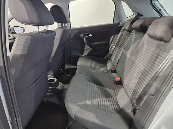 Volkswagen Polo 13 of 15