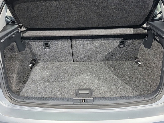 Volkswagen Polo 15 of 15