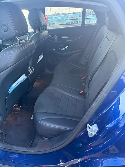 Mercedes-Benz GLC250 11 of 11