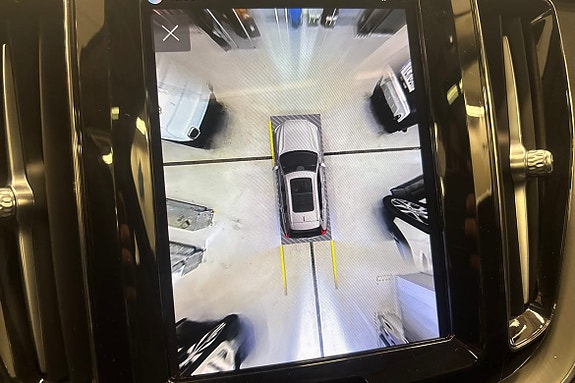 Volvo XC60 17 of 23