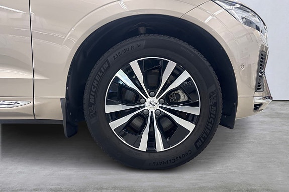 Volvo XC60 14 of 23