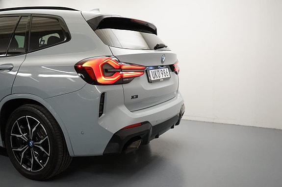 BMW X3 3 of 18