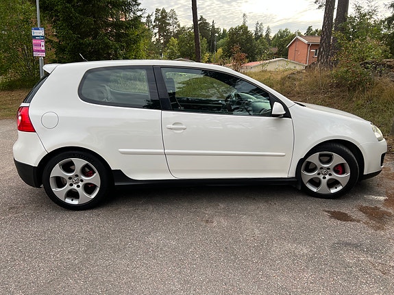 Volkswagen Golf V 4 of 12