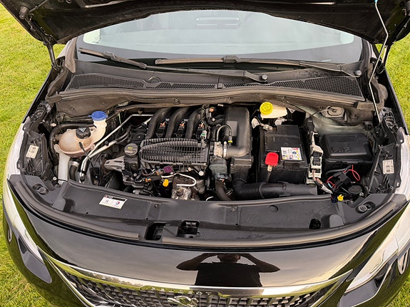 Peugeot 2008 8 of 10