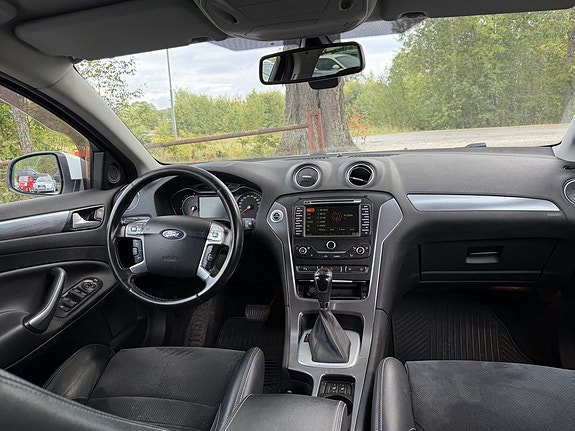 Ford Mondeo 11 of 22