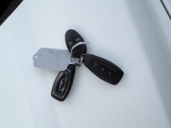 Ford Mondeo 22 of 22