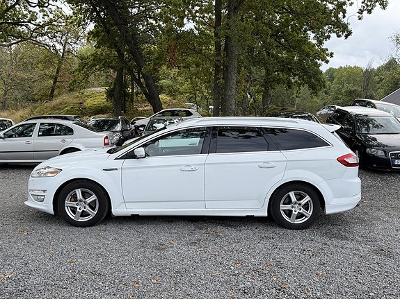 Ford Mondeo 8 of 22