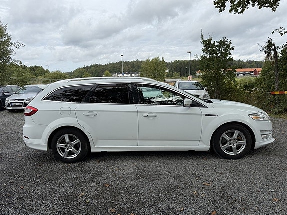 Ford Mondeo 7 of 22