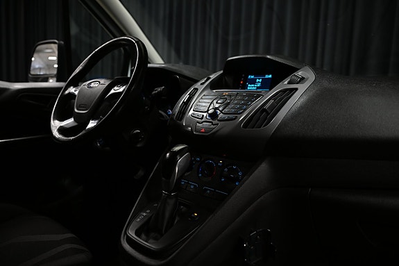 Ford Transit Connect 23 of 28