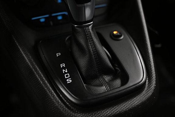 Ford Transit Connect 18 of 28