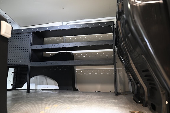 Ford Transit Connect 10 of 28