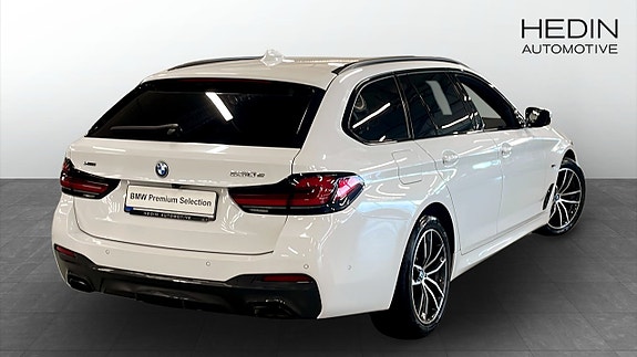 BMW 530e 2 of 9