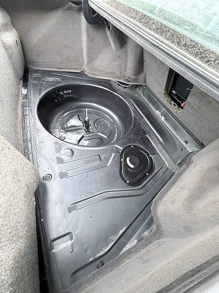 BMW 750iL 16 of 23
