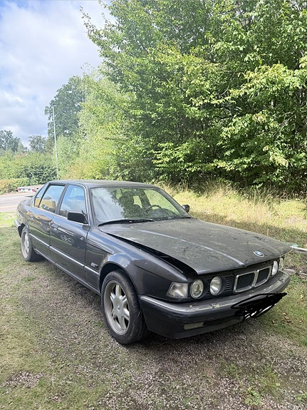 BMW 750iL 19 of 23
