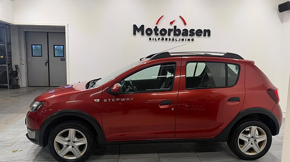 Dacia Sandero Stepway 2 of 12