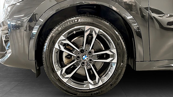BMW iX2 9 of 9