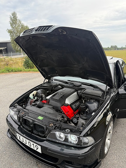 BMW 540i 5 of 7