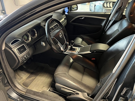 Volvo V70 5 of 9