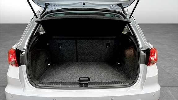 Seat Arona 12 of 18