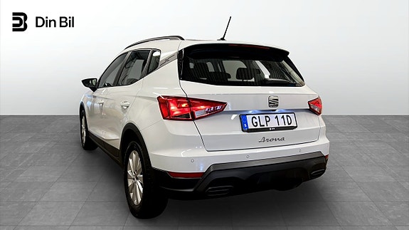 Seat Arona 3 of 18