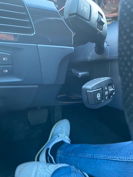 BMW 335i 5 of 10
