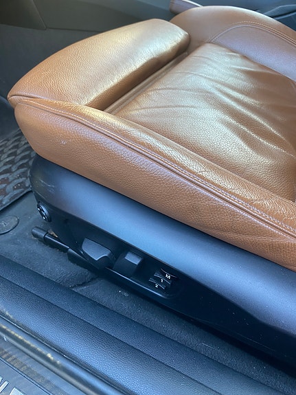 BMW 335i 7 of 10