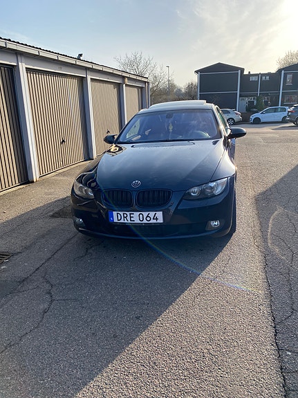 BMW 335i 2 of 10