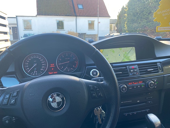 BMW 335i 6 of 10