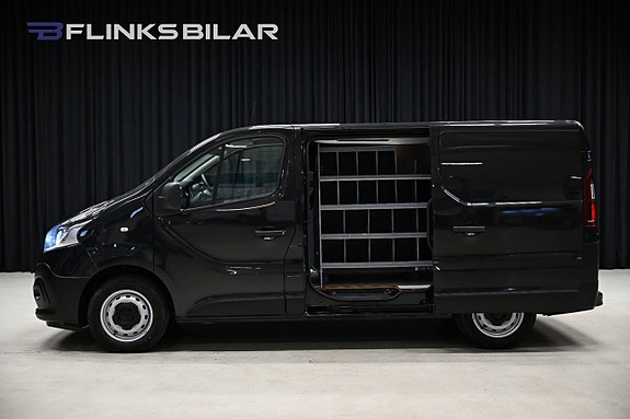 Renault Trafic 4 of 28