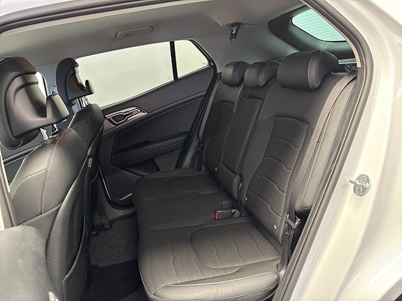 Kia Sportage 10 of 15