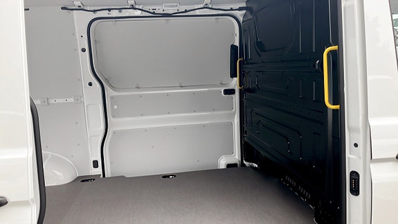 Volkswagen Crafter 11 of 12
