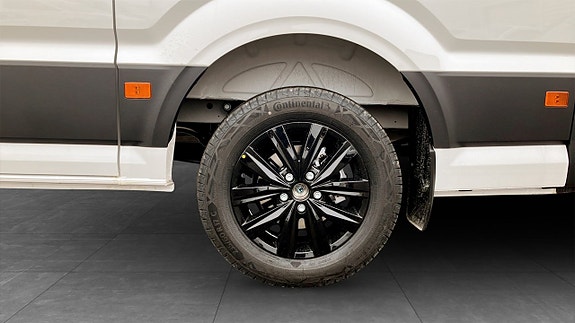 Volkswagen Crafter 6 of 12