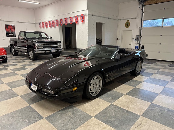 Chevrolet Corvette 6 of 24