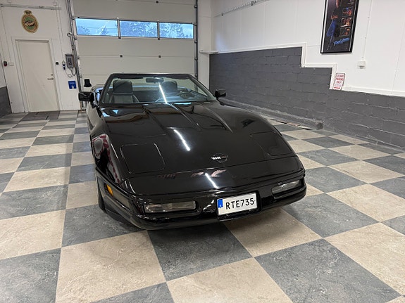 Chevrolet Corvette 4 of 24