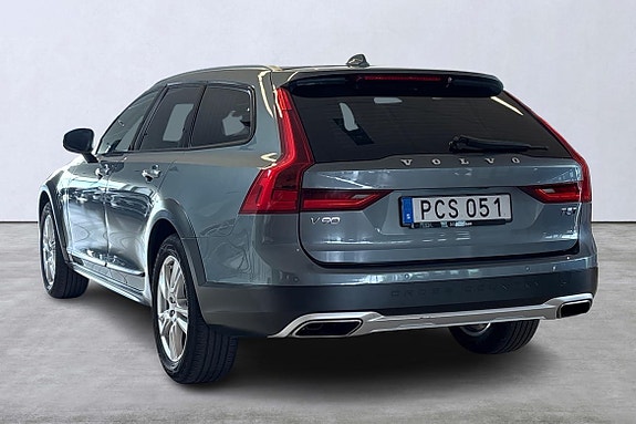 Volvo V90 Cross Country 4 of 21