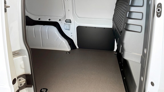 Ford Transit Connect 5 of 12