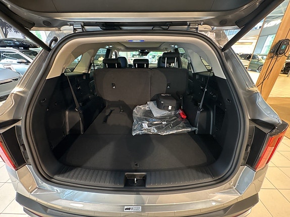 Kia Sorento 14 of 25