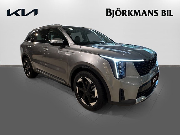 Kia Sorento 3 of 25