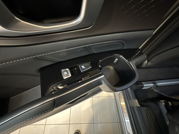 Kia Sorento 21 of 25