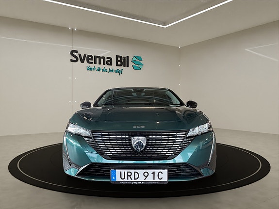 Peugeot 308 SW 2 of 10