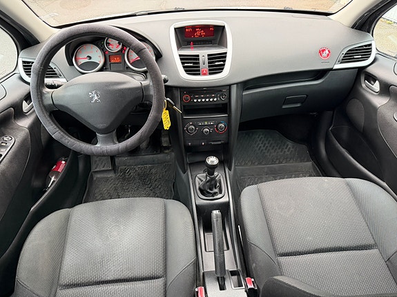 Peugeot 207 5 of 5