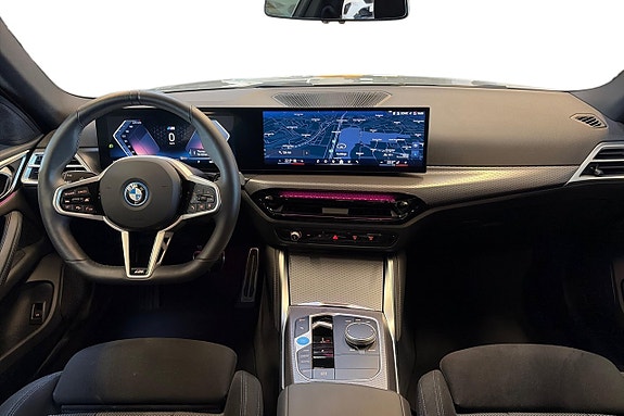 BMW i4 11 of 21
