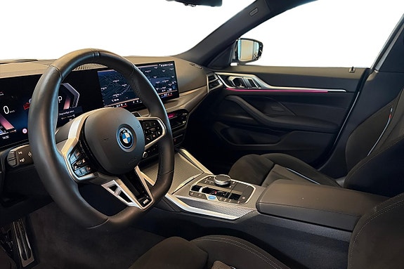 BMW i4 15 of 21