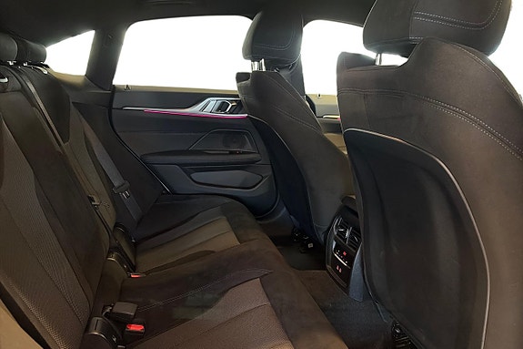 BMW i4 10 of 21