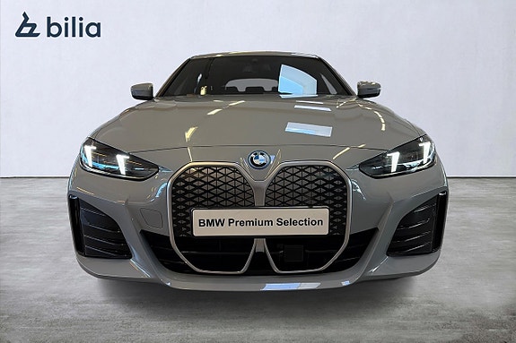 BMW i4 8 of 21